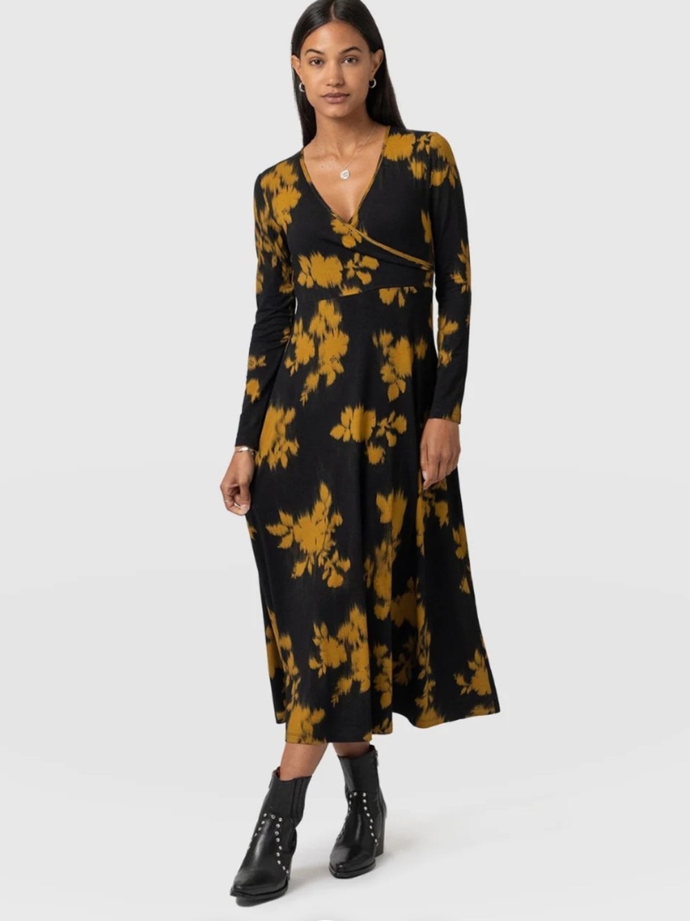 NWT Saint + Sophia Maggie Knit Wrap Midi Dress Yellow Fade Floral Black/Yellow 4